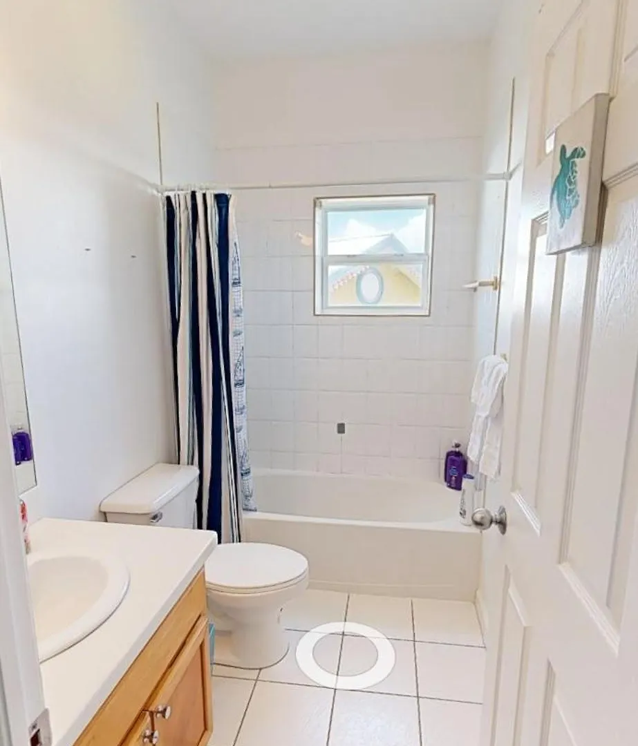Diver'S Paradise West Bay Apartment