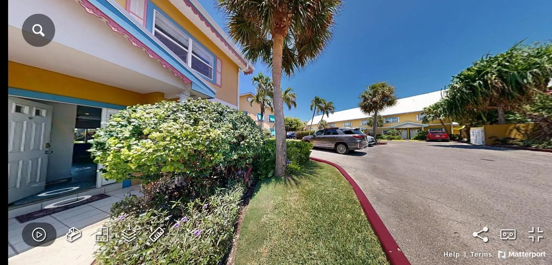 Diver'S Paradise West Bay Apartment